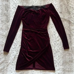 Women’s Velvet Long Sleeve Dress